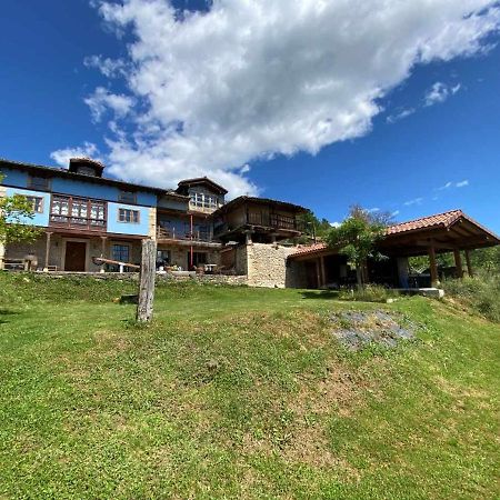 Casa Rural El Bohio Arriondas Exterior photo