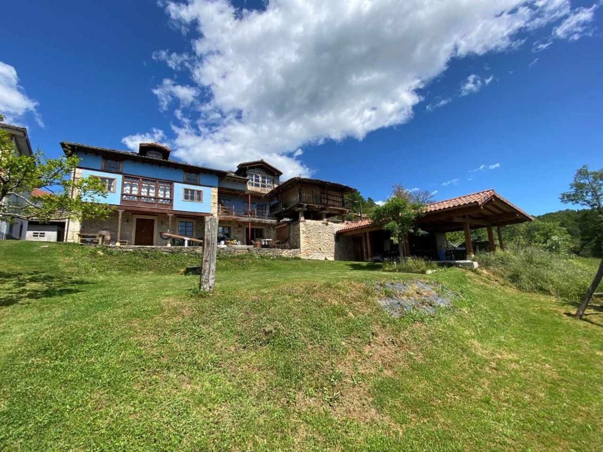 Casa Rural El Bohio Arriondas Exterior photo