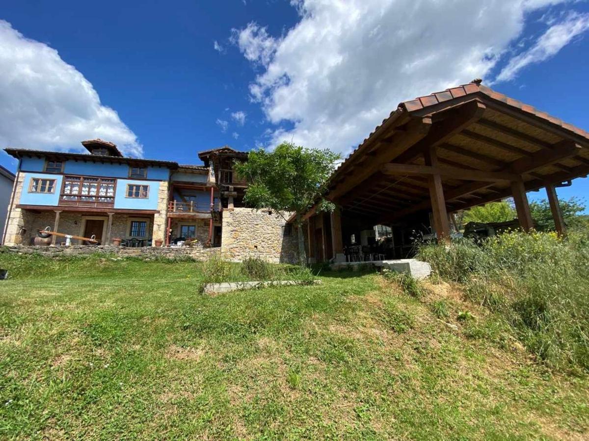 Casa Rural El Bohio Arriondas Exterior photo
