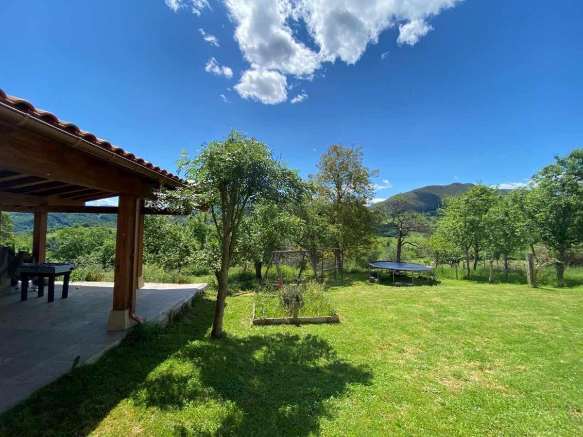 Casa Rural El Bohio Arriondas Exterior photo