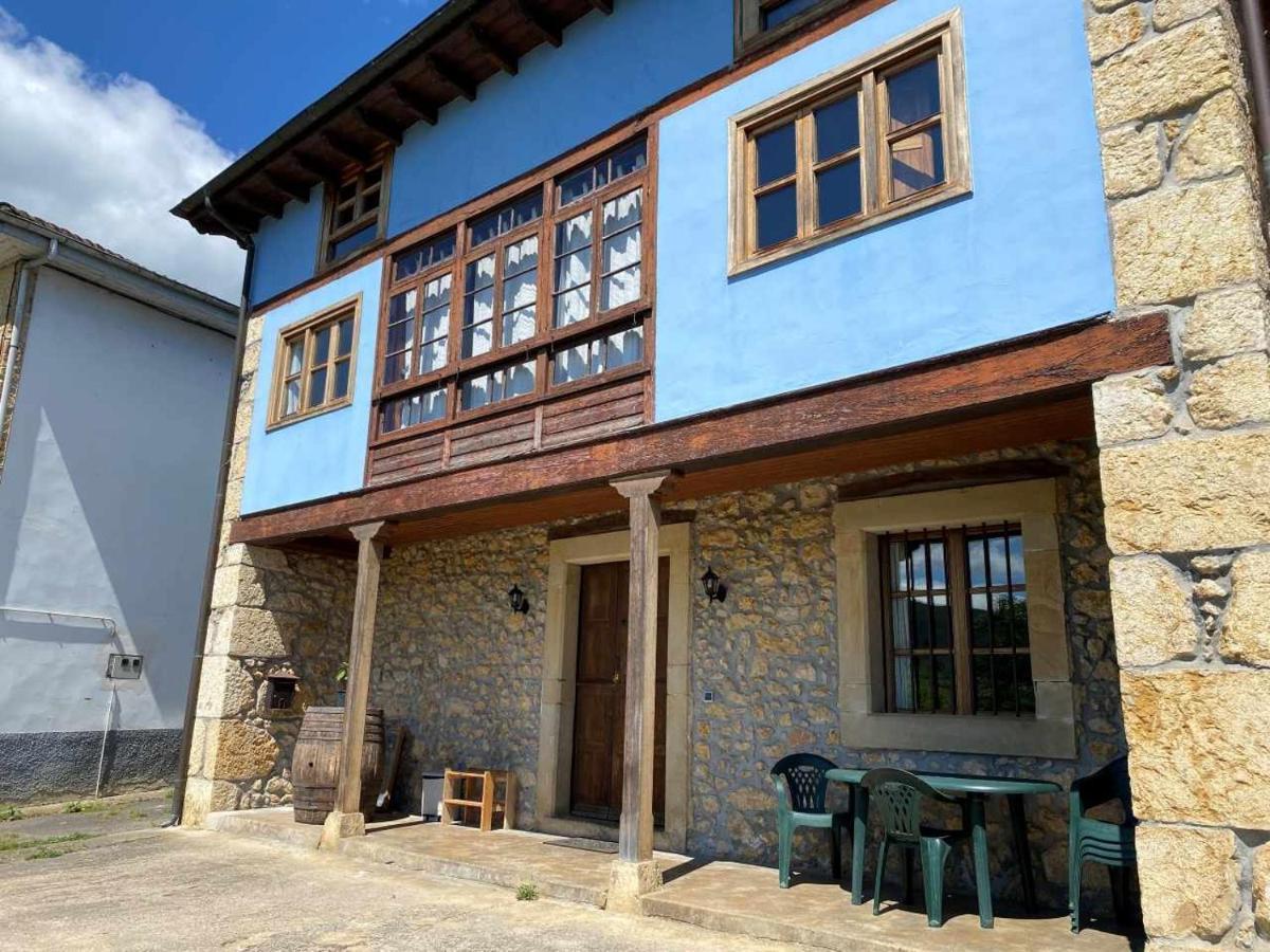 Casa Rural El Bohio Arriondas Exterior photo